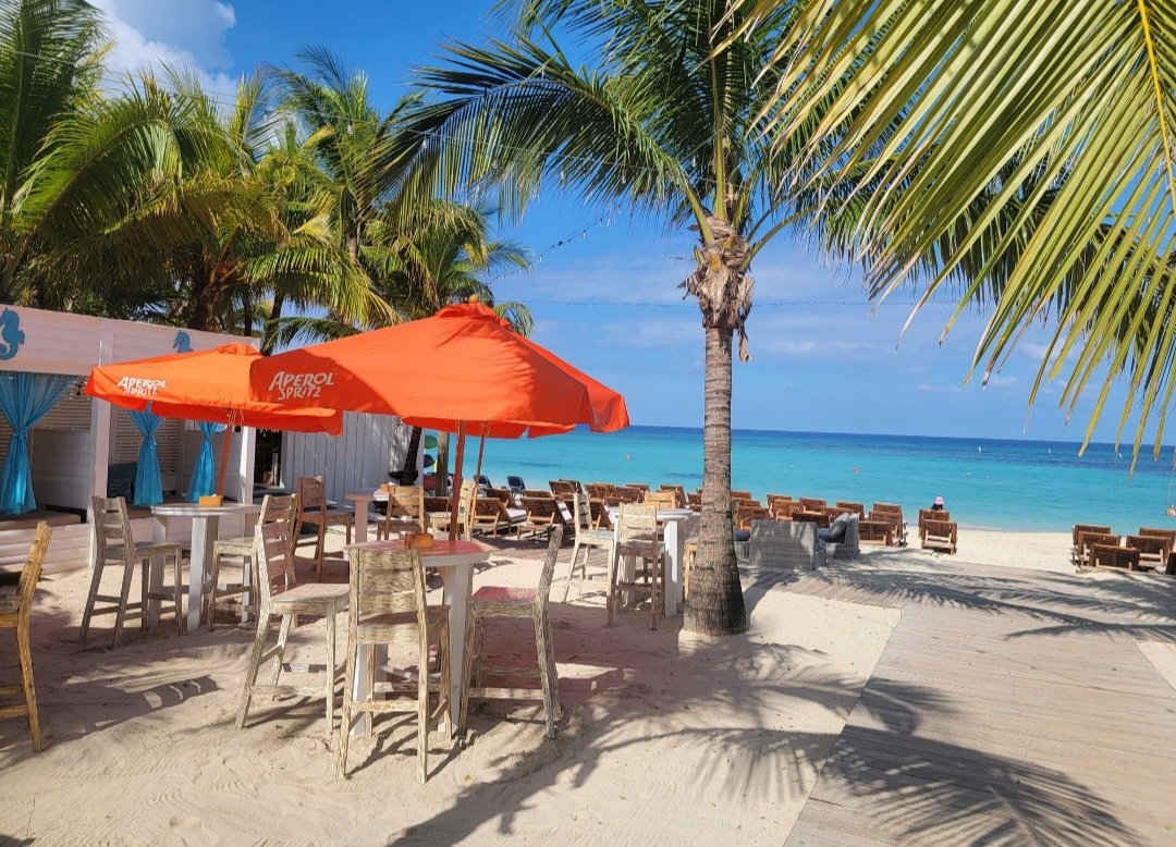 Paquete Snorkel and Relax at West Bay Beach 